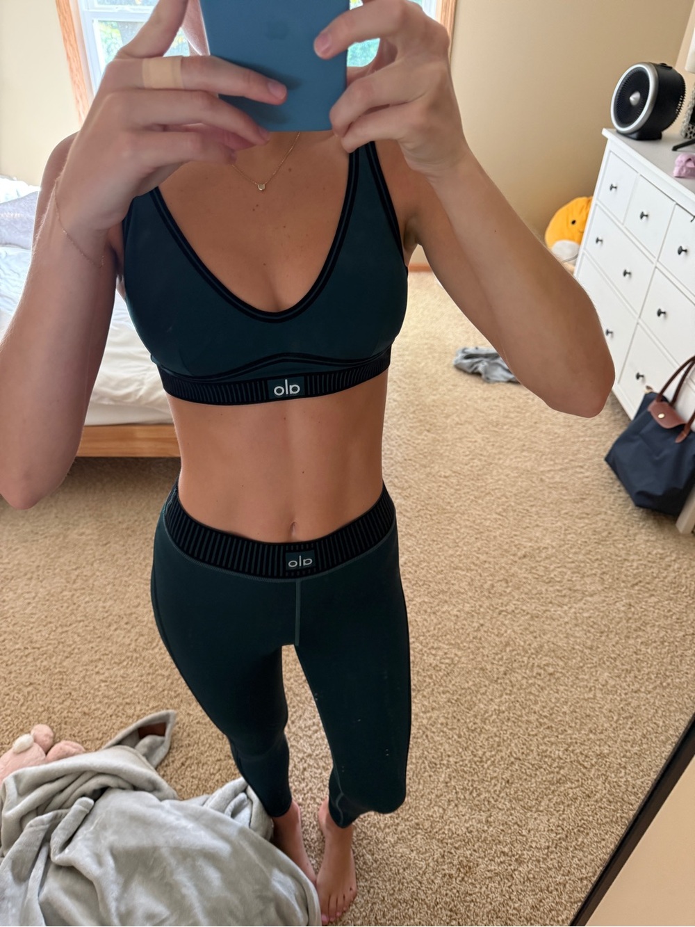 Alo Airlift Matching Set Bra and Leggings